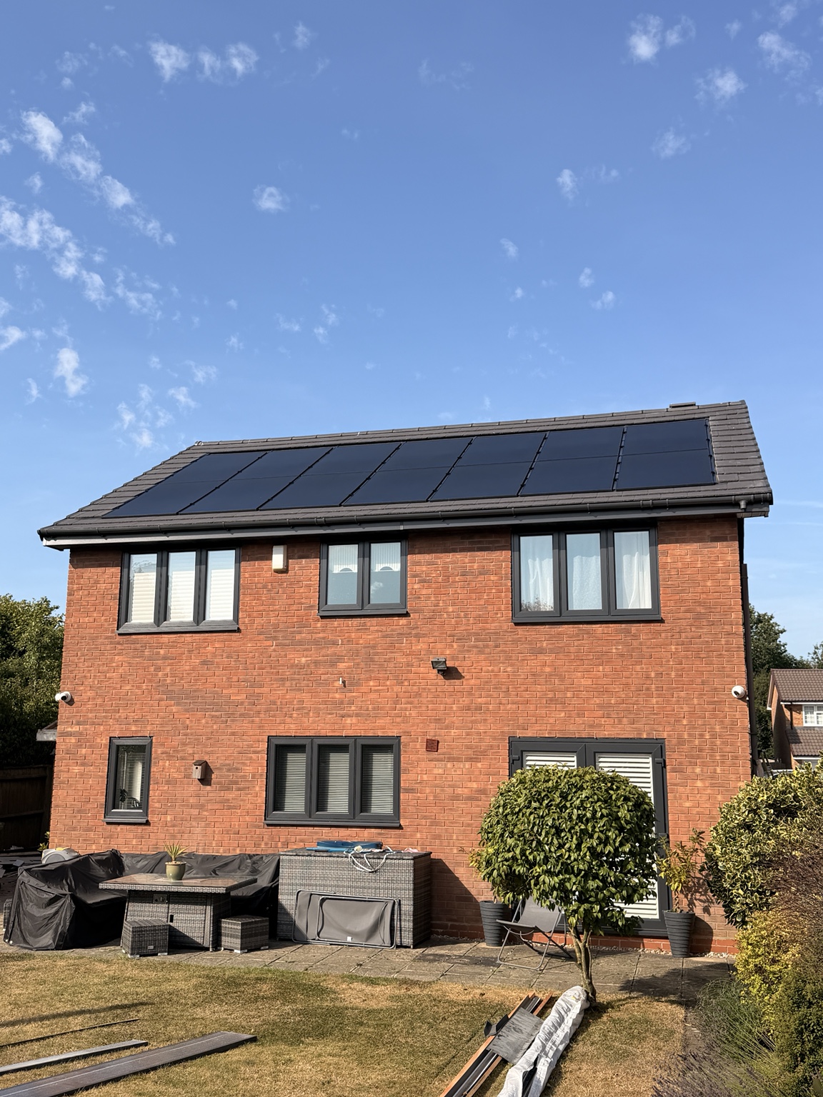 Atlas roofing project with integrated solar panels